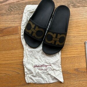 Salvatore Ferragamo Slides!